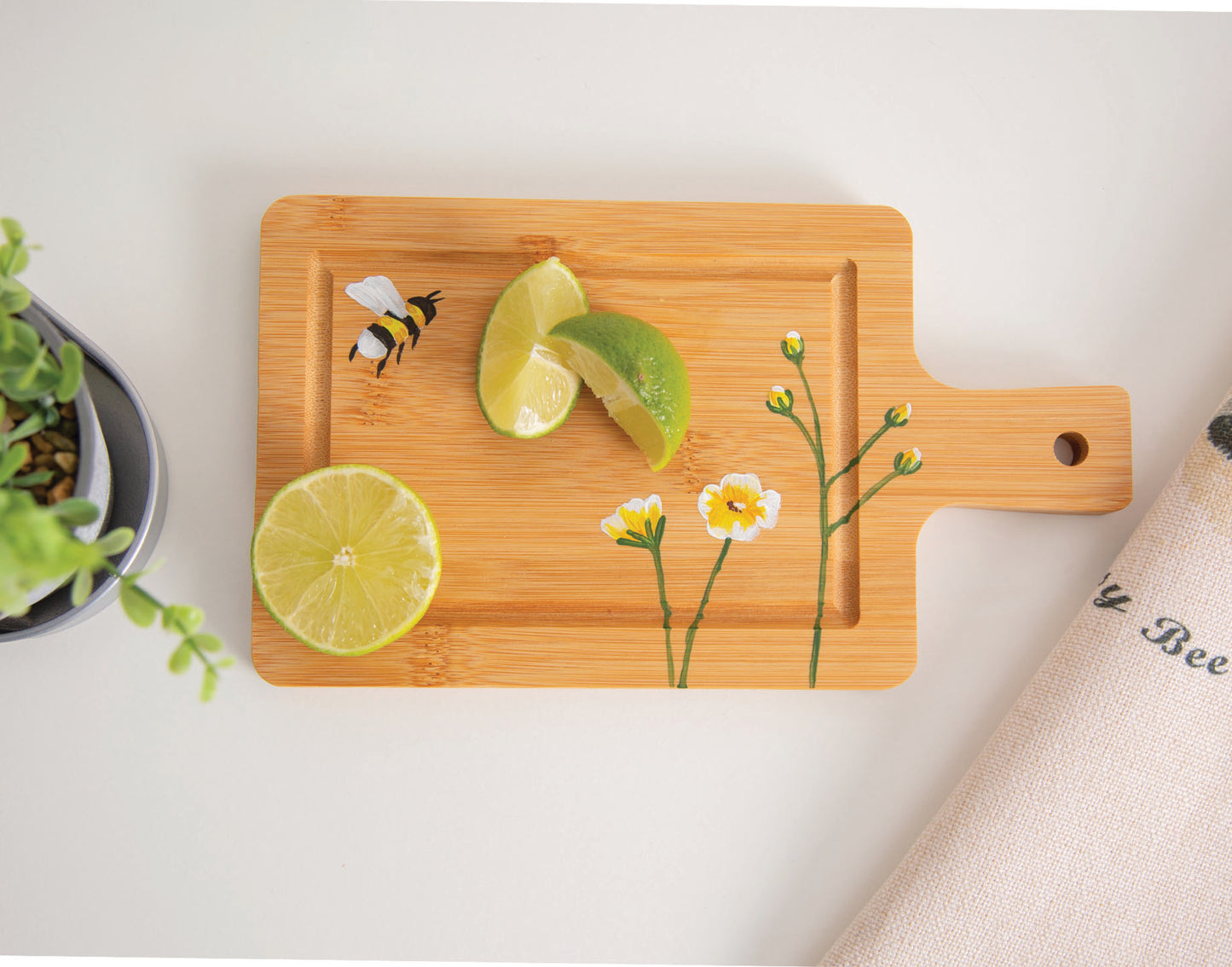 Bee Chopping Board