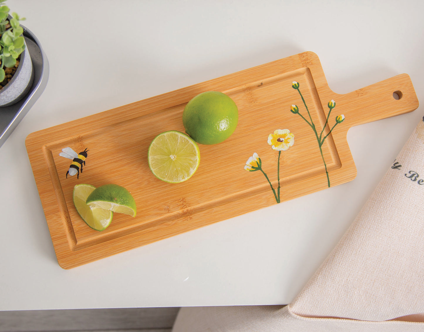 Bee Chopping Board